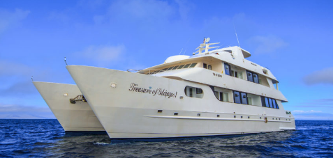 Best Last Minute Deals on the beautiful Treasure of Galapagos First-Class Catamaran